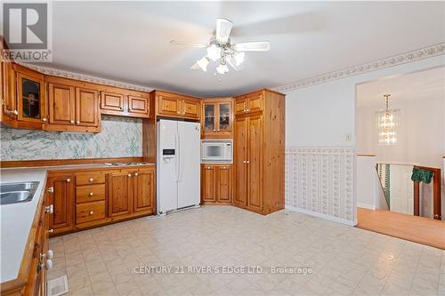 11155 Zeron Road, South Dundas, ON - Indoor Photo Showing Kitchen With Double Sink