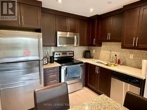 515 - 1235 Richmond Street, London, ON - Indoor Photo Showing Kitchen With Double Sink With Upgraded Kitchen