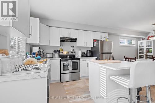 40 - 7768 Ascot Circle, Niagara Falls, ON - Indoor Photo Showing Kitchen