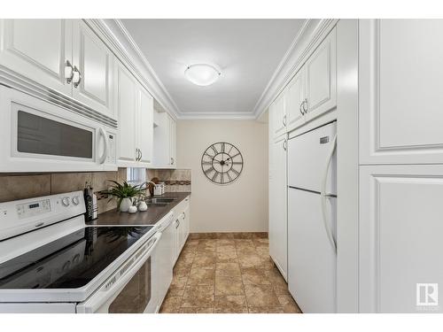 11343 54 St Nw, Edmonton, AB - Indoor Photo Showing Kitchen