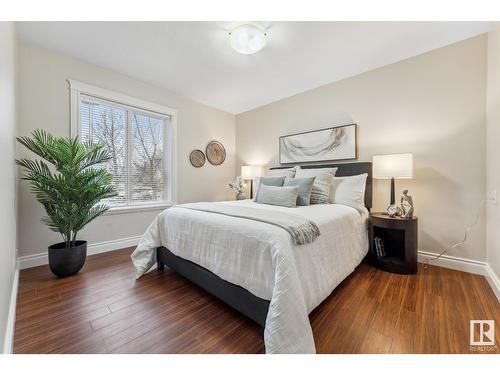 11343 54 St Nw, Edmonton, AB - Indoor Photo Showing Bedroom