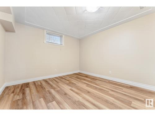 11343 54 St Nw, Edmonton, AB - Indoor Photo Showing Other Room