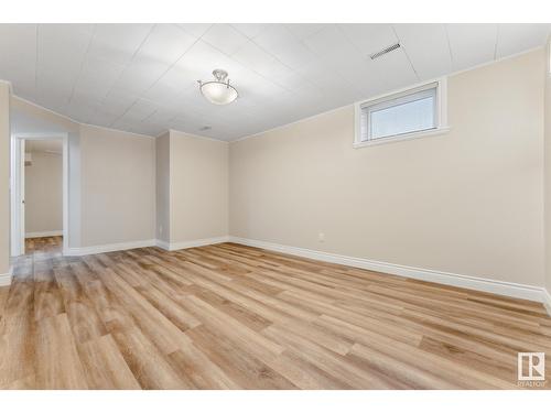 11343 54 St Nw, Edmonton, AB - Indoor Photo Showing Other Room