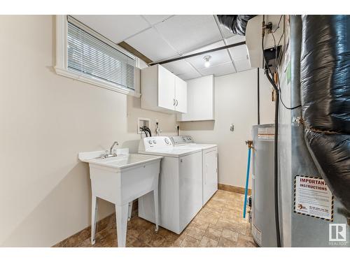 11343 54 St Nw, Edmonton, AB - Indoor Photo Showing Laundry Room