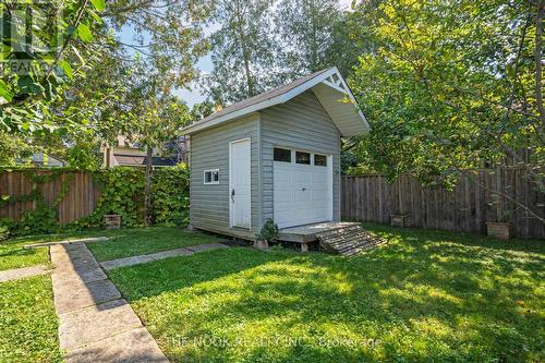 20 Chippewa Avenue, Smith-Ennismore-Lakefield (Lakefield), ON - Outdoor