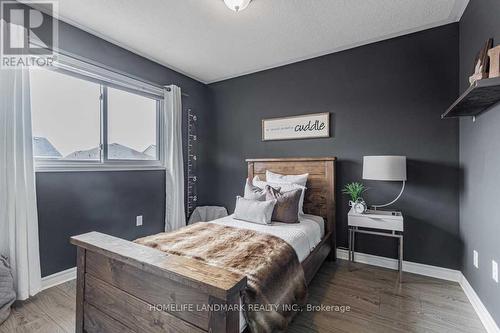 25 Beaumaris Crescent, Whitby, ON - Indoor Photo Showing Bedroom