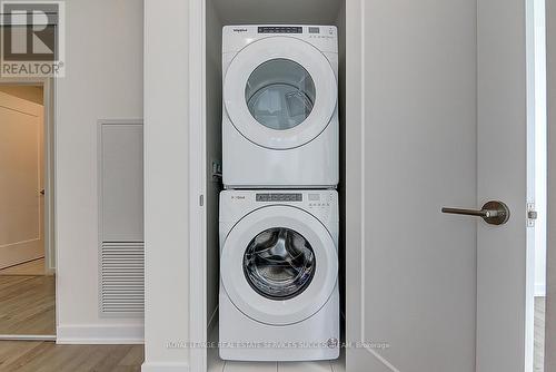 4404 - 28 Freeland Street, Toronto, ON - Indoor Photo Showing Laundry Room