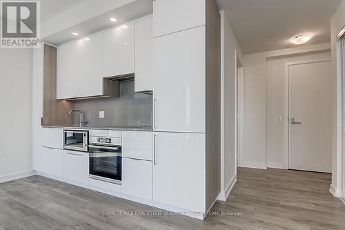 4404 - 28 Freeland Street, Toronto, ON - Indoor Photo Showing Kitchen