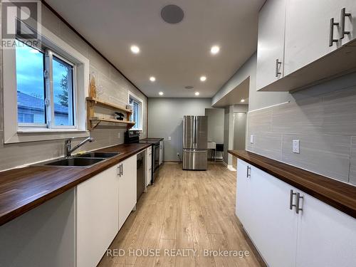 52 Charlbrook Avenue, Barrie, ON - Indoor Photo Showing Kitchen With Double Sink