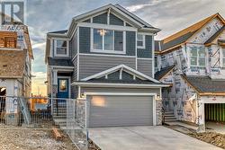 35 Versant View SW  Calgary, AB T2Y 0W9