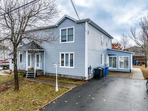 Stationnement - 3128  - 3140 103E Avenue, Shawinigan, QC - Outdoor