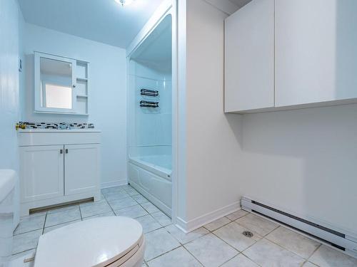 Salle de bains - 3128  - 3140 103E Avenue, Shawinigan, QC - Indoor Photo Showing Bathroom