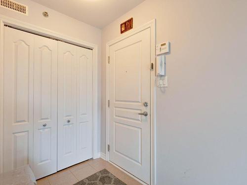 Hall - 302-4971 Av. Eliot, Laval (Chomedey), QC - Indoor Photo Showing Other Room