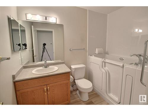 #316 237 Youville Dr Nw, Edmonton, AB - Indoor Photo Showing Bathroom