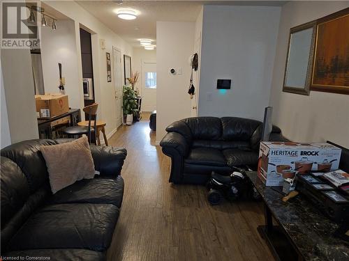 253 Pineland Place, Waterloo, ON - Indoor Photo Showing Living Room