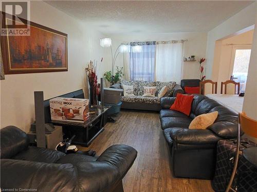 253 Pineland Place, Waterloo, ON - Indoor Photo Showing Living Room