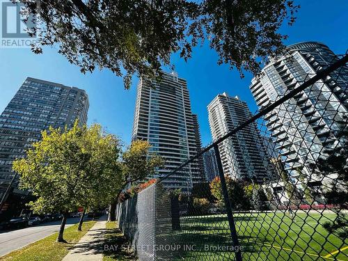 1909 - 18 Spring Garden Avenue, Toronto, ON - Outdoor With Facade