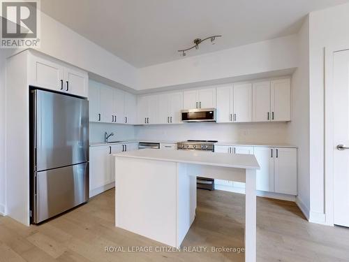 1108 - 1063 Douglas Mccurdy Comm, Mississauga, ON - Indoor Photo Showing Kitchen