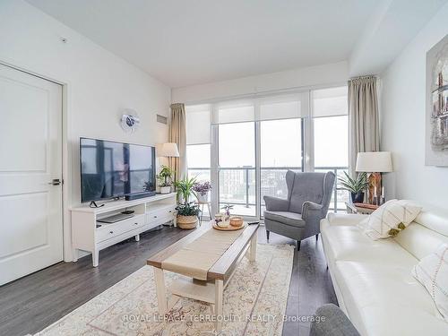 1808-85 Oneida Cres, Richmond Hill, ON - Indoor Photo Showing Living Room