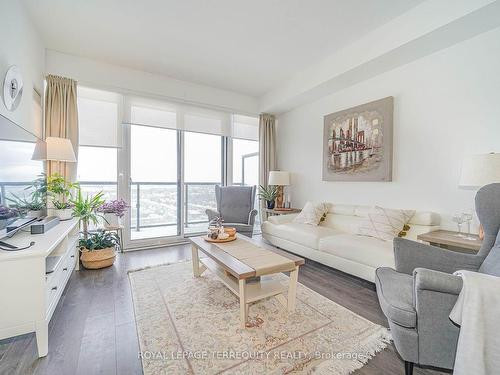 1808-85 Oneida Cres, Richmond Hill, ON - Indoor Photo Showing Living Room