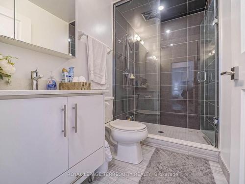 1808-85 Oneida Cres, Richmond Hill, ON - Indoor Photo Showing Bathroom