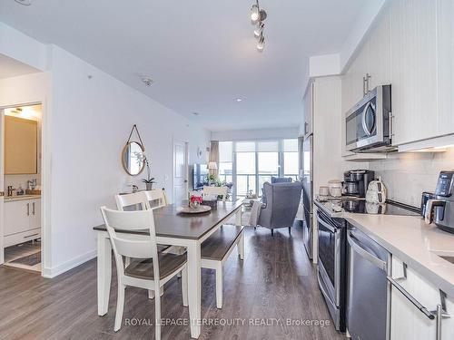 1808-85 Oneida Cres, Richmond Hill, ON - Indoor