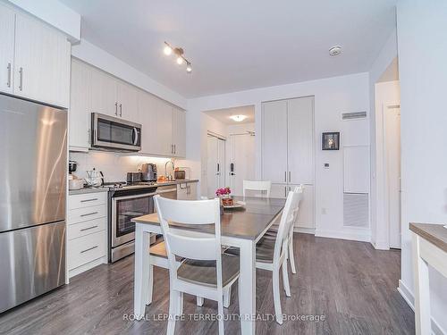 1808-85 Oneida Cres, Richmond Hill, ON - Indoor