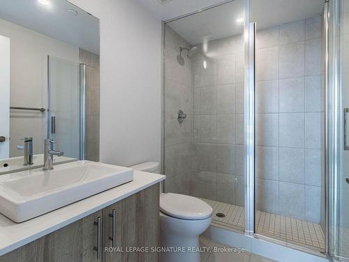 703-1195 The Queensway Ave, Toronto, ON - Indoor Photo Showing Bathroom