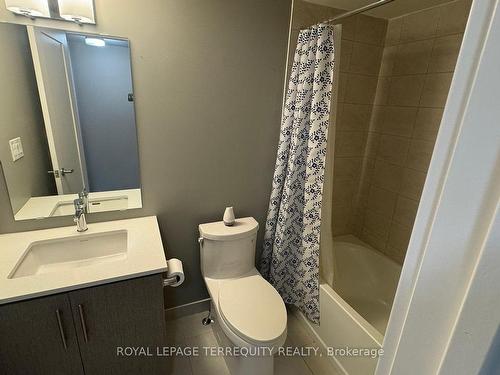 6-3472 Widdicombe Way, Mississauga, ON - Indoor Photo Showing Bathroom