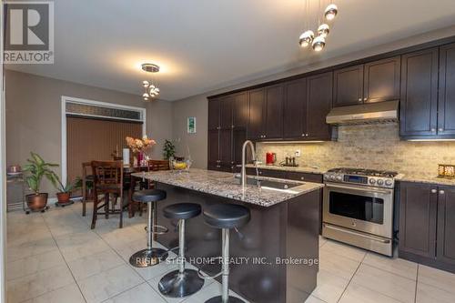 29 Watson Drive S, New Tecumseth, ON - Indoor Photo Showing Kitchen With Double Sink With Upgraded Kitchen