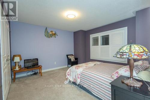 29 Watson Drive S, New Tecumseth, ON - Indoor Photo Showing Bedroom