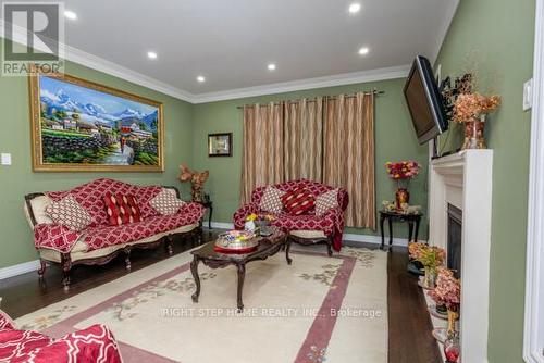 29 Watson Drive S, New Tecumseth, ON - Indoor Photo Showing Living Room