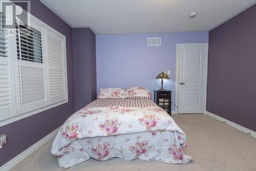 29 Watson Drive S, New Tecumseth, ON - Indoor Photo Showing Bedroom