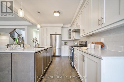 276 Harold Dent Trail, Oakville, ON - Indoor Photo Showing Kitchen With Stainless Steel Kitchen With Upgraded Kitchen