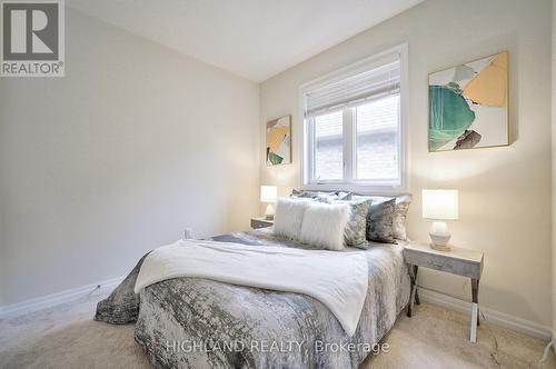 276 Harold Dent Trail, Oakville, ON - Indoor Photo Showing Bedroom