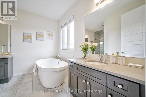 276 Harold Dent Trail, Oakville, ON - Indoor Photo Showing Bathroom