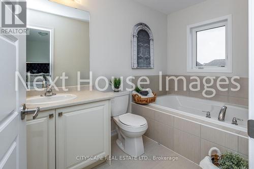 12 - 8317 Mulberry Drive, Niagara Falls, ON - Indoor Photo Showing Bathroom