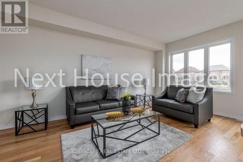 12 - 8317 Mulberry Drive, Niagara Falls, ON - Indoor Photo Showing Living Room