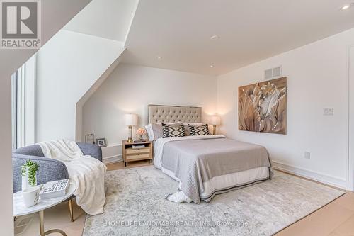 195 Albany Avenue, Toronto, ON - Indoor Photo Showing Bedroom