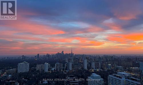 Ph05 - 161 Roehampton Avenue, Toronto, ON - Outdoor With View