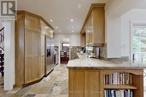 91 Kirk Drive, Markham, ON - Indoor Photo Showing Kitchen