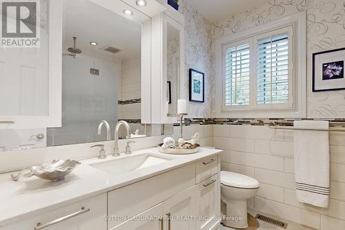 91 Kirk Drive, Markham, ON - Indoor Photo Showing Bathroom