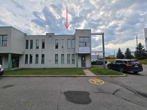 FaÃ§ade - 109-86 Boul. Des Entreprises, Boisbriand, QC - Outdoor