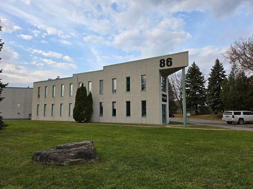 Vue - 109-86 Boul. Des Entreprises, Boisbriand, QC - Outdoor