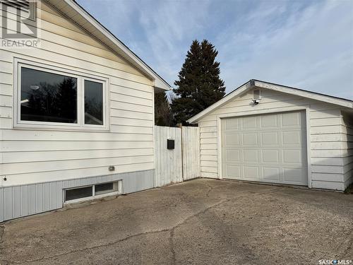 251 Fifth Avenue N, Yorkton, SK - Outdoor With Exterior