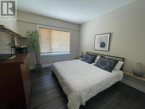 5343 Ski Hill  Road Unit# 213, Fernie, BC - Indoor Photo Showing Bedroom