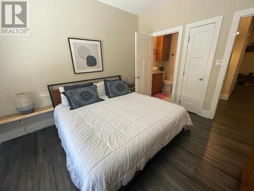 5343 Ski Hill  Road Unit# 213, Fernie, BC - Indoor Photo Showing Bedroom