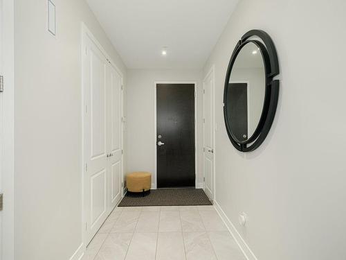 Hall - 201-32 Rue De Boigne, Blainville, QC - Indoor Photo Showing Other Room