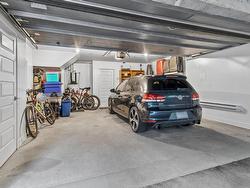 Garage - 