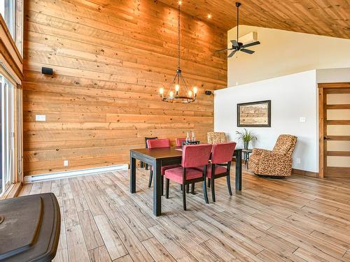 Dining room - 6990  - 6992 Ch. Du Lac-Labelle, Labelle, QC - Indoor Photo Showing Other Room